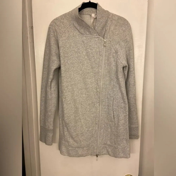 Lululemon Back To It Wrap Sweater Heathered Vapor Size 2 - Picture 5 of 9